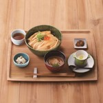 食のつむぎ - 料理写真:贅沢！とろとろ湯葉丼ランチ