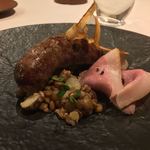 カーサ・デル・チーボ - イノシシのサルシッチャと薄切り レンズ豆添え