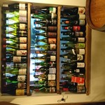 自然派ワイン＆ナチュラルチーズ vinvino - テーブル席