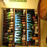 自然派ワイン＆ナチュラルチーズ vinvino - テーブル席