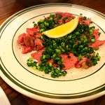 肉ビストロ モニ - 焼かない牛タン