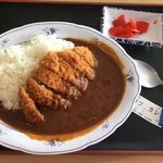 Hito yasumi - キャー！！！カツカレー大盛り！！！
                        
                        カツカレー￥570をポチッとな。
                        大盛りは￥50追加。注文時に口頭と現金で。
                        
                        
                        