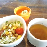 夜カフェ 6 - サラダ　スープ　小鉢