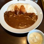 Koko Ichiban Ya - きのこカレー(¥669)500g(+¥206)
                      5辛(+¥105)、牡蠣フライ2個(+¥195)、
                      クリーミータルタルソース(+¥51)
                      計¥1,226
                      調子に乗って頼むと思わね金額になってしまう。