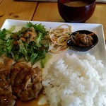 ヨイショキッチン - 料理写真: