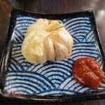 わらじ - にんにく丸揚げ