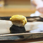 日本橋蛎殻町 すぎた - 【握り】青森の紫雲丹