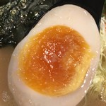 呼び戻しとんこつ 光四郎 - 力晴の煮卵