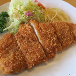 とんかつ雅 - 切り身が大きいです