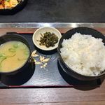 いっきゅうさん 洛西店 - ⚫︎選べる鉄板焼定食745円
                                ・ごはん大盛（無料みたい？）
                                ・みそ汁
                                ・漬物
