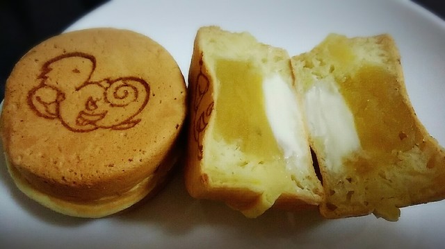 あじまん本舗 ヤマザワ谷地店 - さくらんぼ東根（たい焼き・大判焼き）の写真