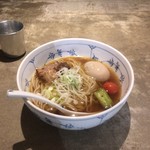 名前のないラーメン屋 - 