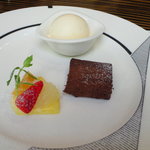 MAIN DINING Ichi - デザート（ウィークリーランチ）