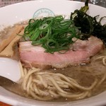 麺屋 六感堂 - 濃厚背脂煮干中華そば（某日限定）