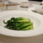 Lai Heen - 青菜のニンニク炒め