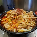 麺創研 紅 - 紅ラーメン大盛＋温玉(1000円) ＋肉増し(180円)