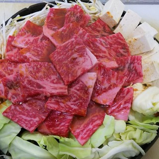 １日２組限定 特選和牛六甲鍋 一人前3000円ポッキリ 二人前よりご予約承ります 六甲道牧場 新在家 焼肉 食べログ