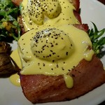 コナズ珈琲 - エッグベネディクト