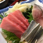 Sushidokoro Ikeda - 中トロ、コハダ、しめ鯖