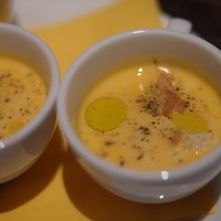grigio la tavola - 