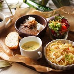 ハーバーカフェオールデイダイニング