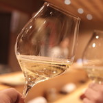 東麻布 天本 - まずはchampagneで乾杯しスタートです！