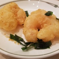 中国飯店 富麗華 - 大海老の揚げもの ガーリック風味