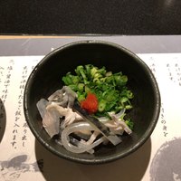 とらふぐ亭 新宿別館 - 皮刺し