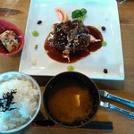 家庭料理 扇屋 - 松阪牛のゴロゴロハンバーグ定食