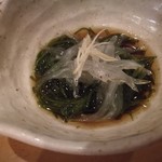 肴・飯・酒　重庵 - お通し　白魚とめかぶの酢の物