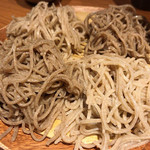 石臼挽き手打 蕎楽亭 - ２色そば(ざる＆十割)