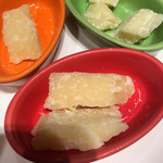 俺のフレンチ - お通し(パルミジャーノ)