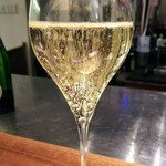 イル アオヤマ - グラスシャンパーニュ