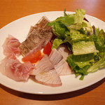 Dafilo - 天然鮮魚のカルパッチョ(太刀魚、ブリ、マダイ)