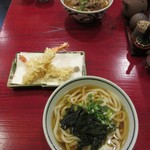 神田 五大 - 揃う、丼回転式で戴く