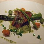 レストラン エテルニテ - アラカブとアスパラガス