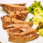 杜 - 極上厚切り牛タン炭火焼定食 3186円