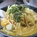 旨辛タンメン 荒木屋 - 日替わり限定の「月見カレー」(850円)