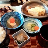鳥と手打ち蕎麦 とり数寄 東急プラザ銀座店 - この日は 御膳　伊達鳥西京味噌漬け焼きだし巻き玉子御膳　1650円
                