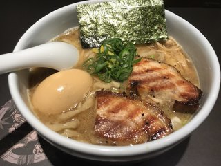 六本木で人気のラーメン店13選 飲んだ後の〆にもおすすめ 食べログまとめ