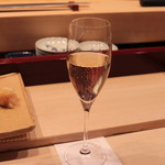 Ginza Sushi Kanesaka - Champagne：DELAMOTTE BRUTを頂きお料理スタートです