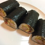 ふる里うどん  - 並べると機関車トーマスみたいな…