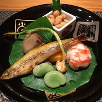 やすい - 野草ノビルの素揚げ、海老の丸鮨等
