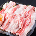 居酒屋よっちゃん - トッピングには多数の食材を用意しておりますので自分好みの鍋を作ってください（＾＾） 私のお勧めはトマトとホタテです♪