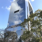 壱番館 - 大淀中公園から見上げる梅田スカイビル