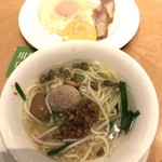 AMBASSADOR - サッパリな味付けの麺