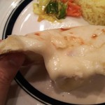 グルガオン - クルチャの中からチーズがトロ～(*￣∇￣)ノ