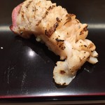 鮨みなと - 軽く炙った北寄貝