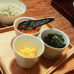 松川 - ご飯、じゃこ、いくら、からすみ海苔