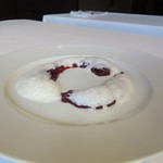 卵白とラズベリーソース